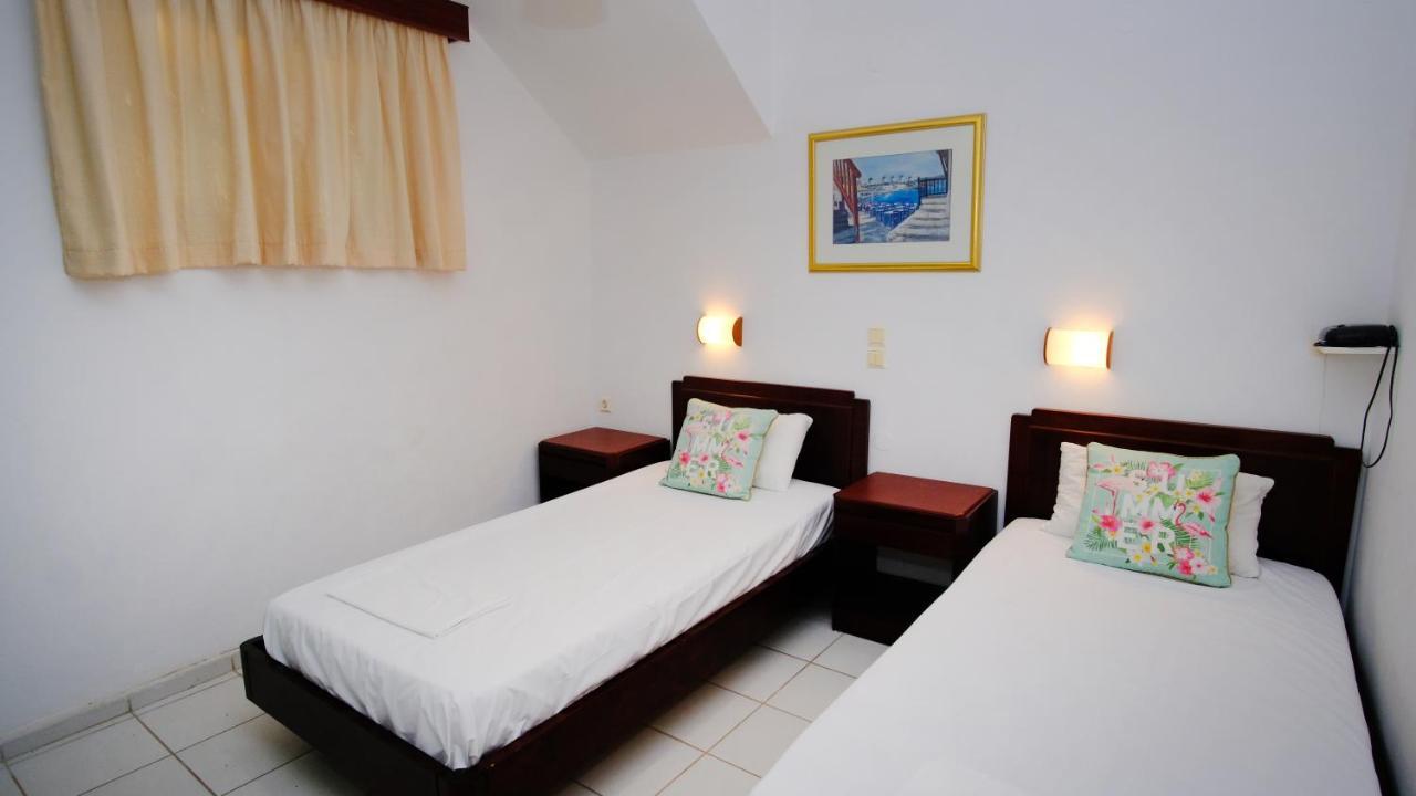 Keti Apartments Adelianos Kampos Esterno foto